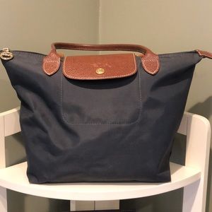 Long champ medium tote